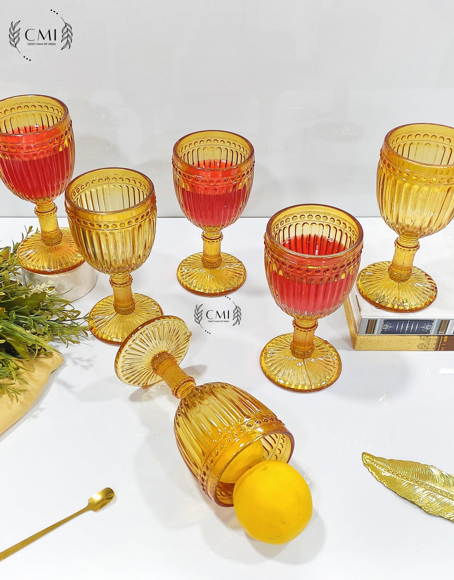 Red Wine Riibed Glass Plain Set - Gold