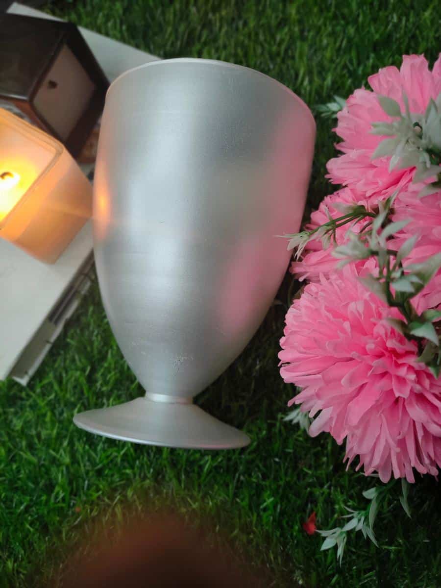 Hurricane Flower Vase Pearl White